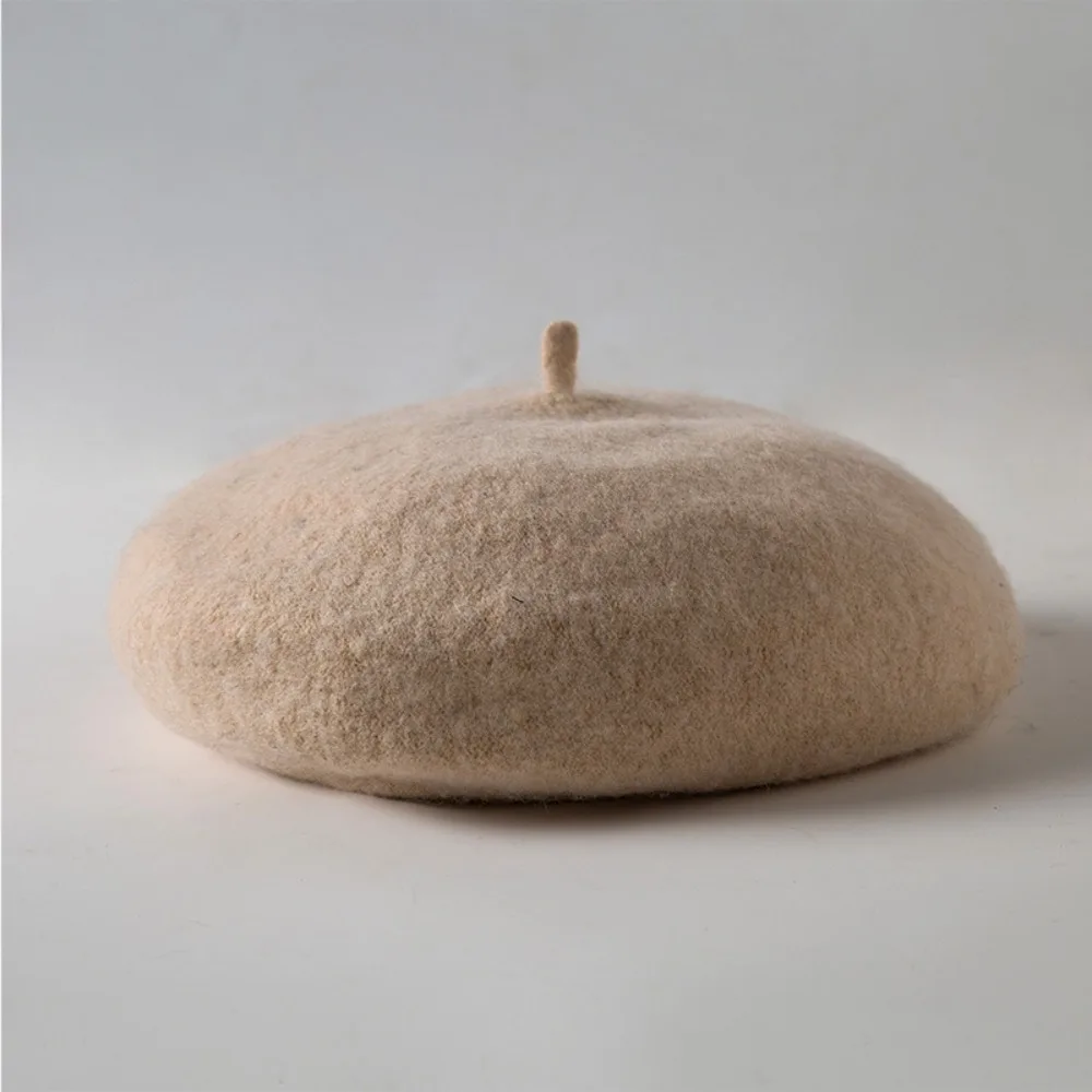 قبعة أنيقة من الصوف للنساء من القطيفة قبعة رسام مرنة دافئة بلون سادة قبعة فنية حلوة للشتاء