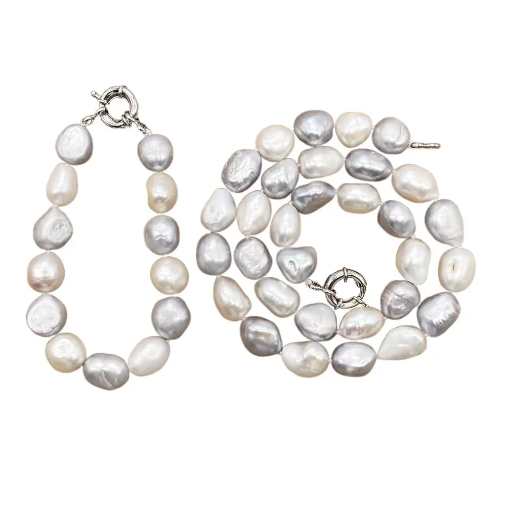 

Комплект из колье и браслета с жемчугом белого и серого цвета