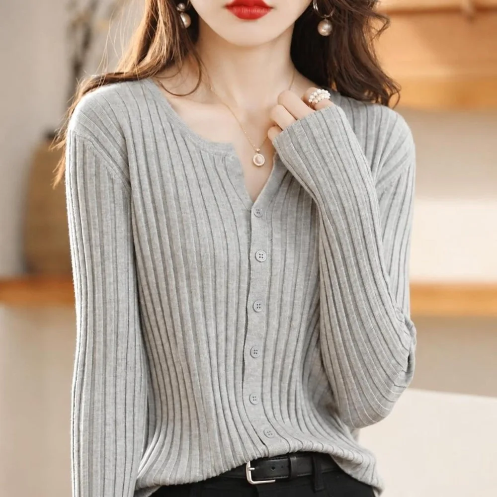 Comfortable Solid Color Knit Cardigan Slim-Fit Design Long-Sleeved Women Sweater V-Neck Knit Jacket