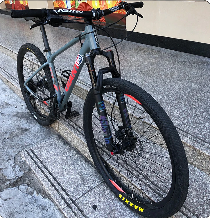 Bicycle Fork 26 27.5 29 Inch MTB Air Damping Shock Absorption Boost Barrel Shaft 100/110mm Disc Brake Magnesium Alloy Front Fork