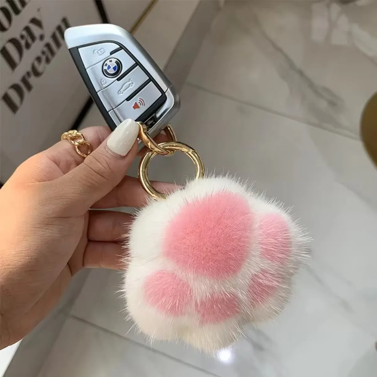 Leuke pluizige kattenpoot sleutelhanger, zachte pluche bonthanger voor koppels, tas charme sleutelhanger voor rugzak en auto-accessoires