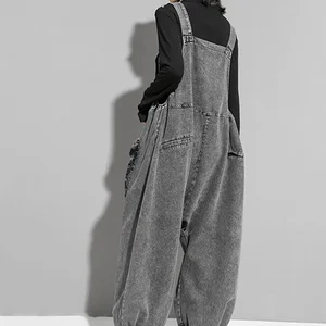 Satışlarda ilk 10 siyah kot pantolon no. 8