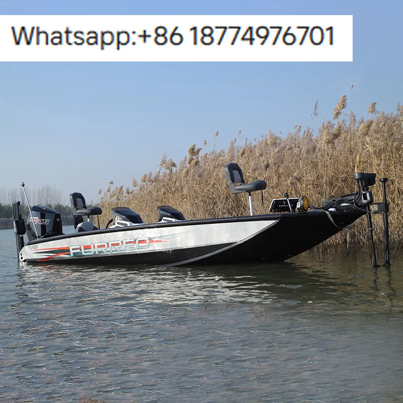 FS600 Furreo New Large Storage Aluminum Fishing Bass Boat with Live Fish Well 150HP 3-Person Capacity