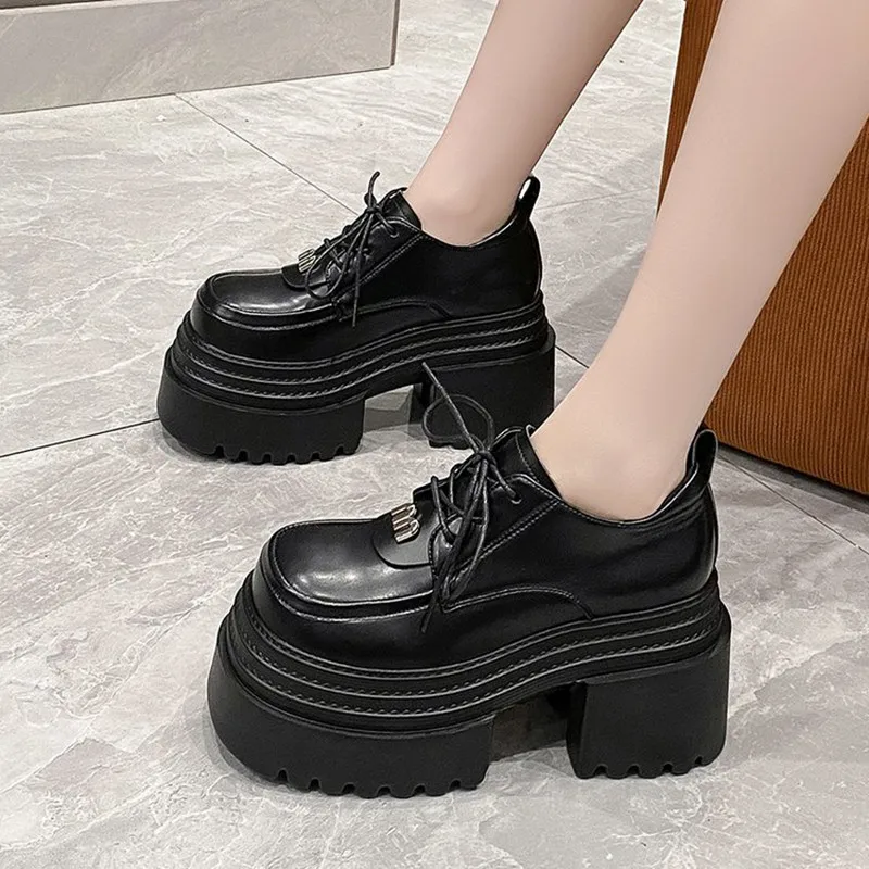 10 سنتيمتر النساء فاسق أحذية عالية الكعب موضة مريحة منصة أحذية رياضية من الجلد أحذية امرأة مكتنزة عادية في الهواء الطلق الإناث المتسكعون