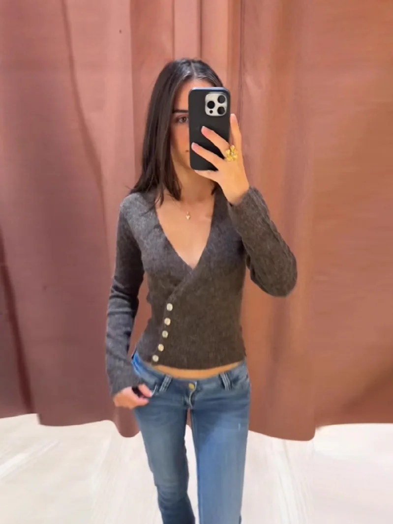 

Stylish Versatile Short Cardigan Slim Fit Vintage Sexy Deep V Winter Knit Wear Fashion Casual Chic Fall Female Knitted Tops