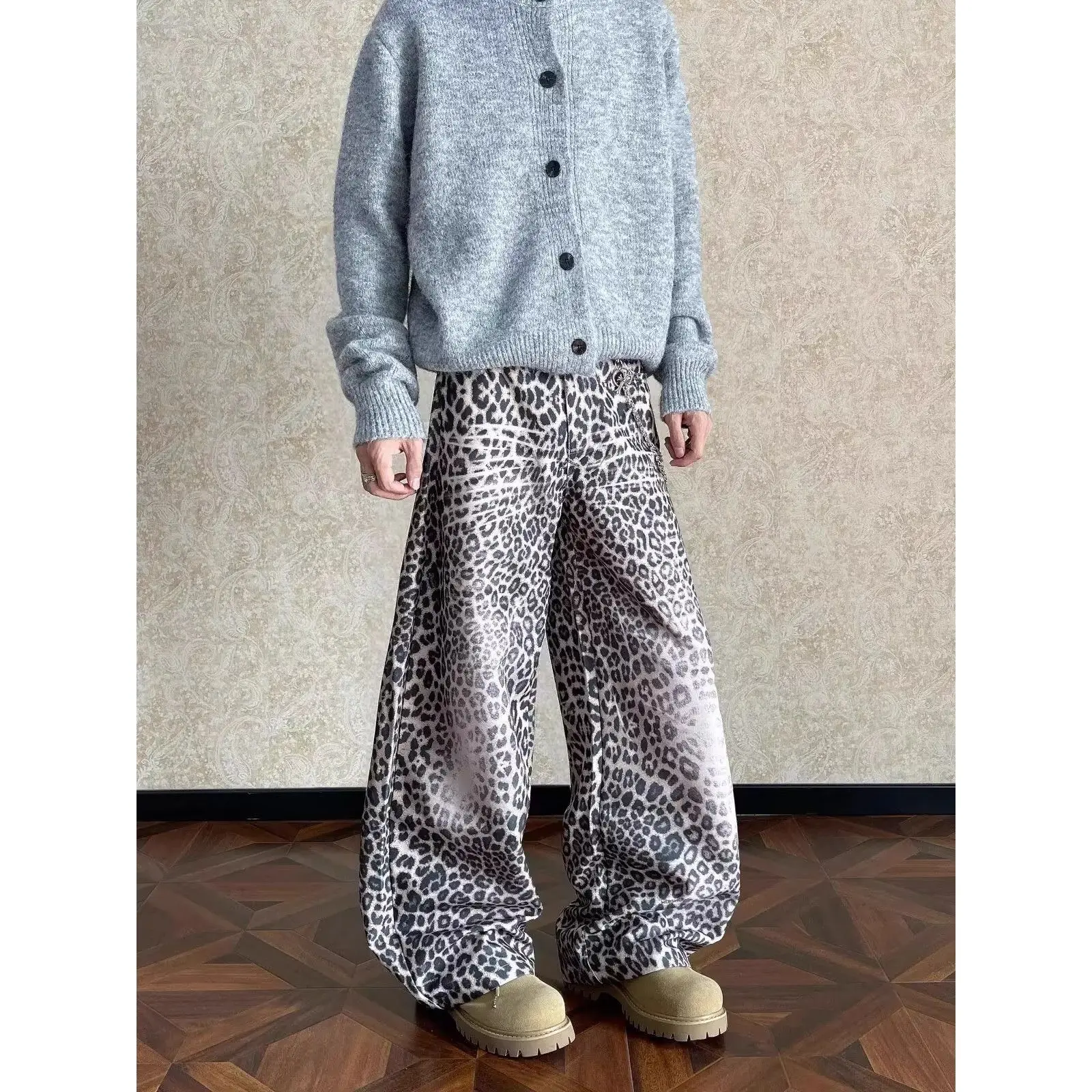 Leopard Print Pattern Men's Curved Wide Leg Sweatpants Cool Boy Casual Pants Spring Street Bottom Male High Waist Y2k Trousers