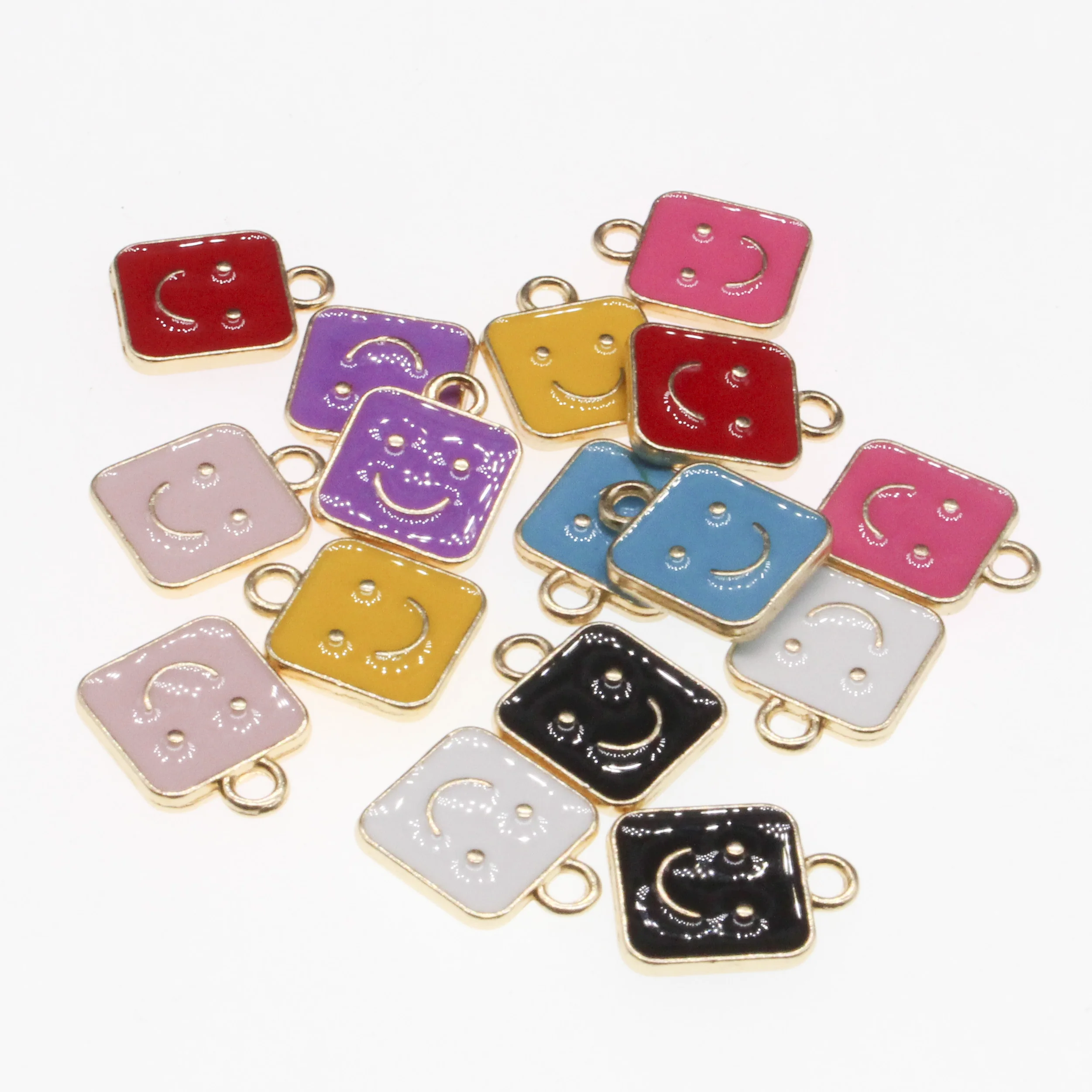 10 قطعة سبائك لطيف المينا مربع ابتسامة الوجه Charms لصنع المجوهرات Charms بها بنفسك قلادة Charms بها بنفسك القرط حلية المجوهرات 12 مللي متر