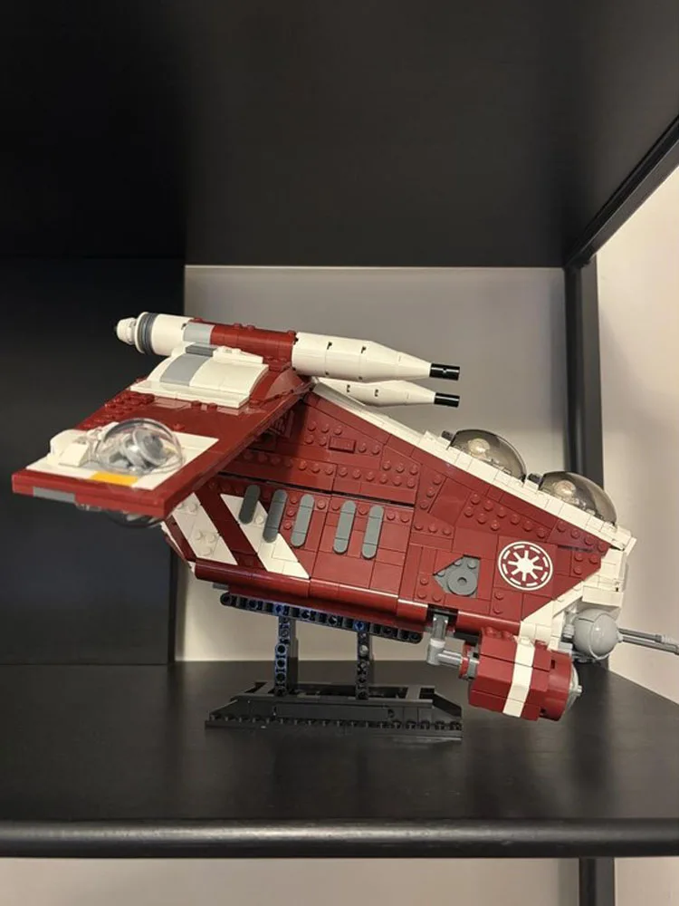 MOC-239616 جمهورية حربية بنة هدية الكريسماس الطوب الإبداعي حرب الفضاء مقاتلة الفضاء 1782 قطعة