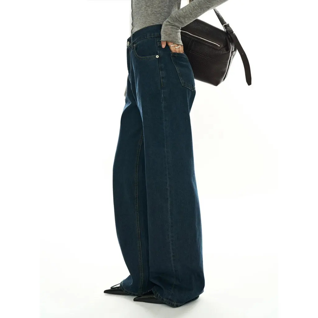 Damskie ciemnoniebieskie jeansy o prostym kroju w stylu retro-modern koreańskim, casualowe, dopasowane spodnie na zimę.