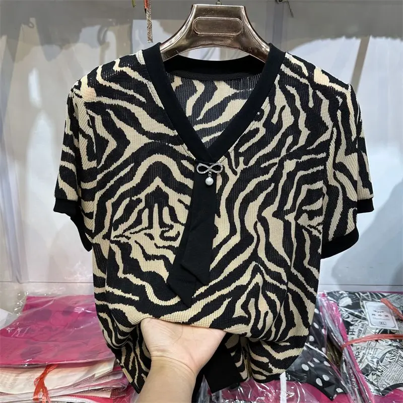 

Middle-aged Mother's Fashionable Printed V-neck Short-sleeved T-shirt in Summer New Style Stretch Loose Top