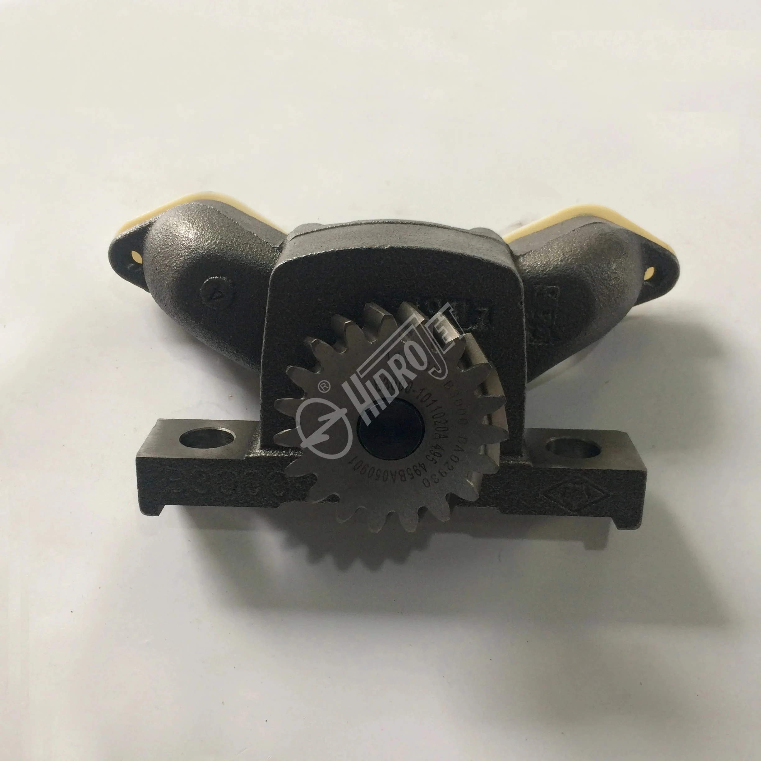 

For Construction Machinery Parts High Quality Oil Pump B3000-1011020a 6108 Excavator