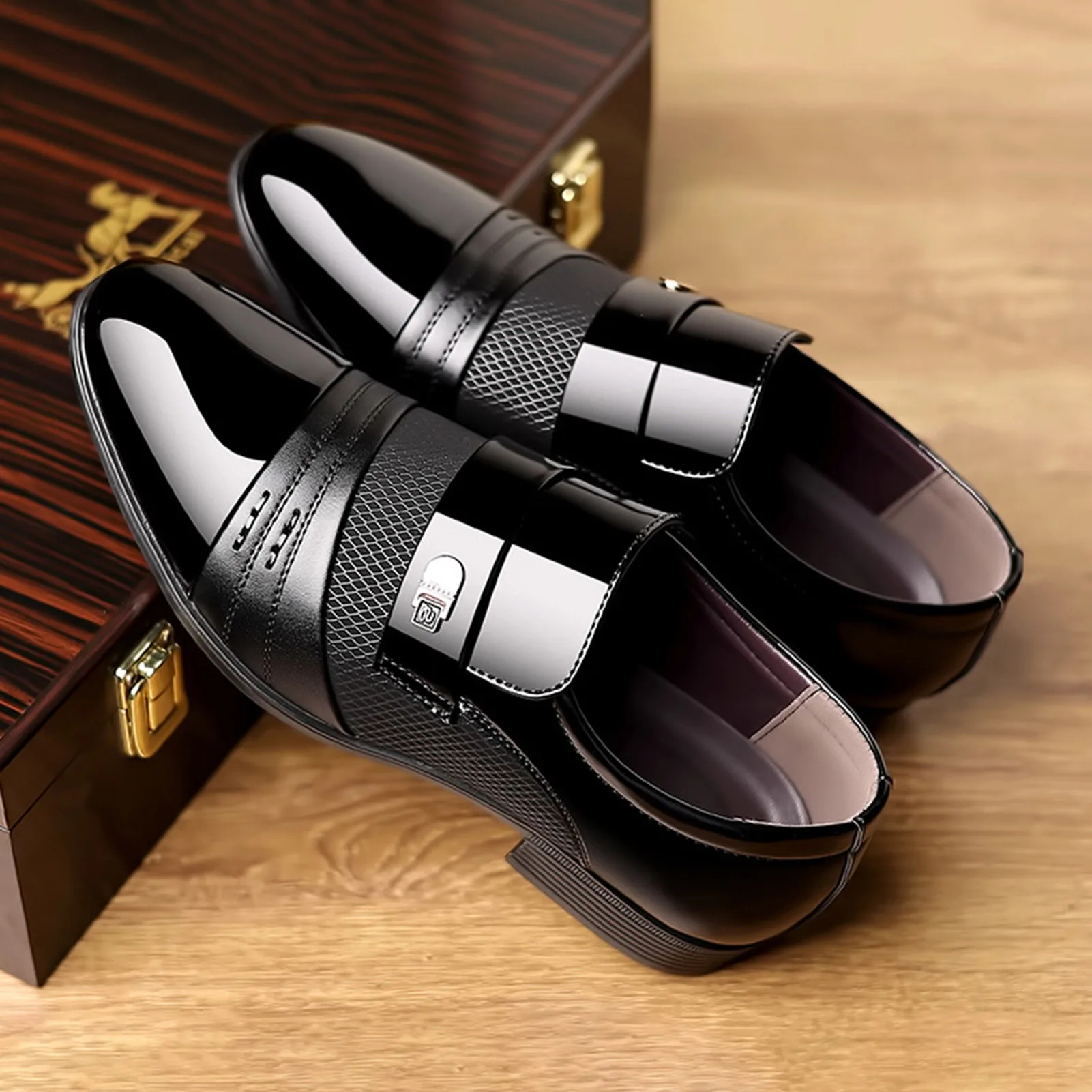 Men's Slip On Business Shoes Glossy Pointed Toe Uniform Modern Office Shoes