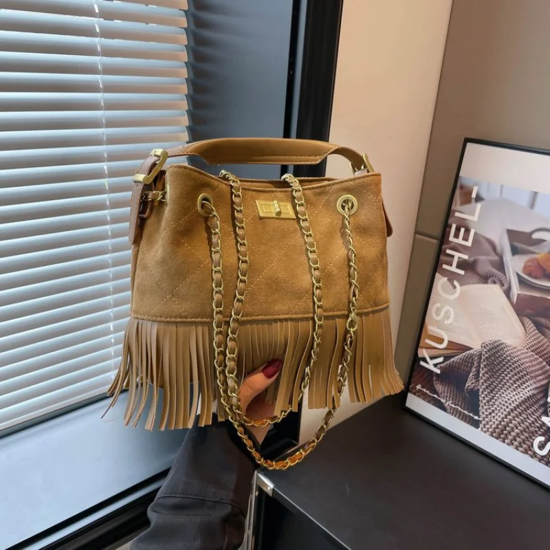 

Women's Messenger Bag Made Of Fine Leather Boasting Casual Paris High-End Daily Cozy Look​