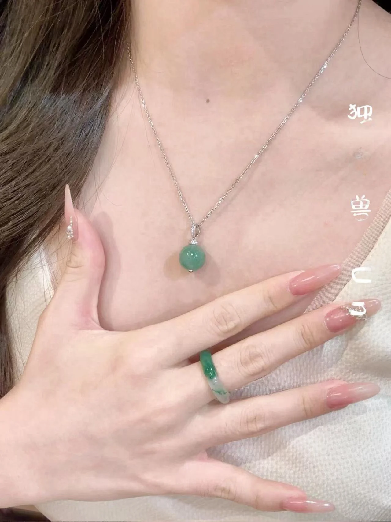 天然翡翠エメラルドグリーンネックレスアフリカ翡翠ペンダント純銀セーターチェーン女性ギフトオリジナルデザインファッションジュエリー