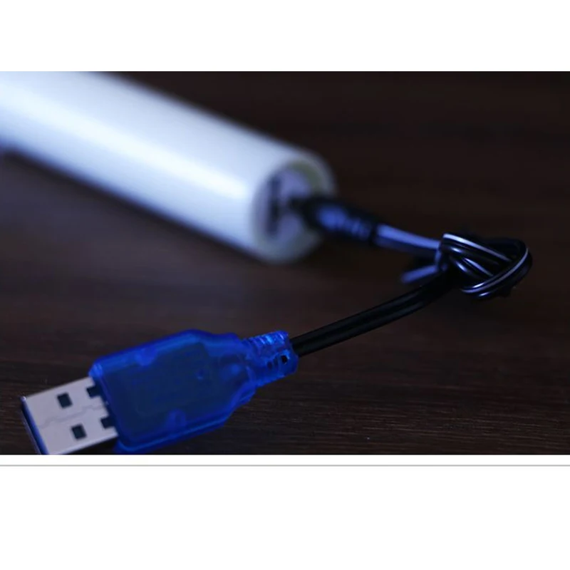 Real Flame Magic Parody Spontaneous Combustion Candle, Isolated Ignition Magic Prop Portable EDC Tool