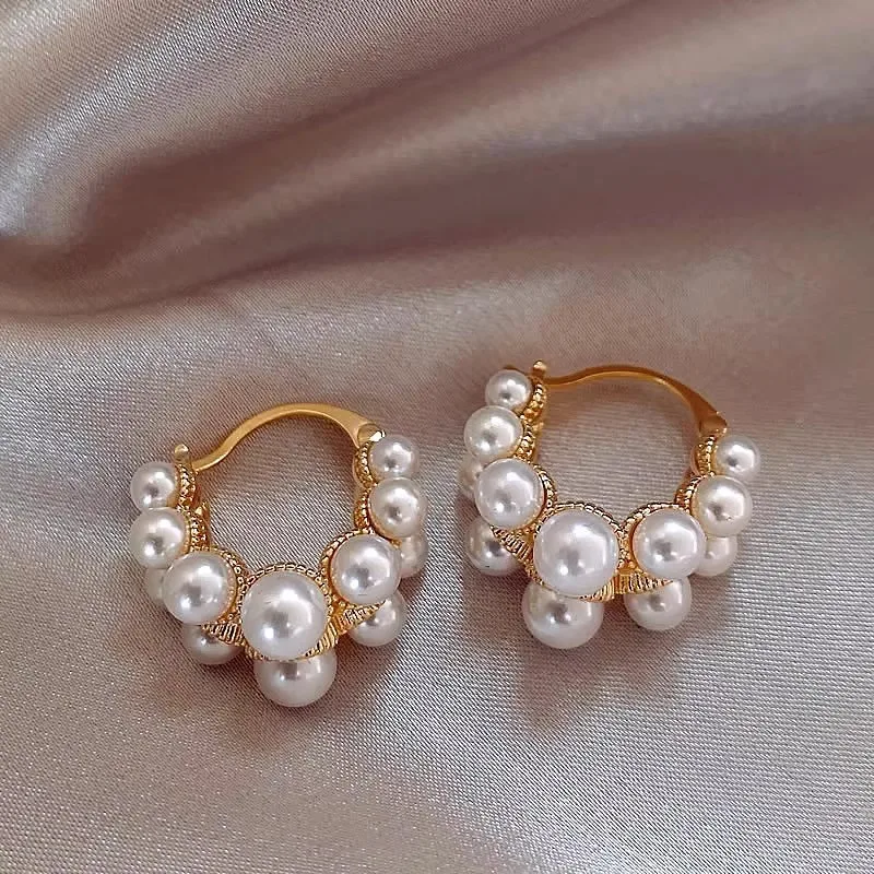 Retro Elegant Double Row Imitation Pearls Hoop Earrings For Women Personality Geometric Circle Pearl Ear Buckle Party Jewelry