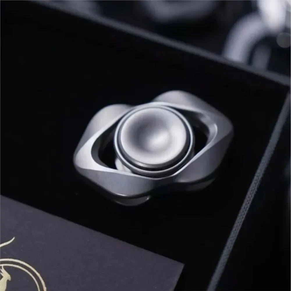 AuroraEDC Morning Star Fidget Spinner Gyroscope en acier inoxydable Gadgets de soulagement de l'anxiété Fidgeting Spinners Accessoires de bureau