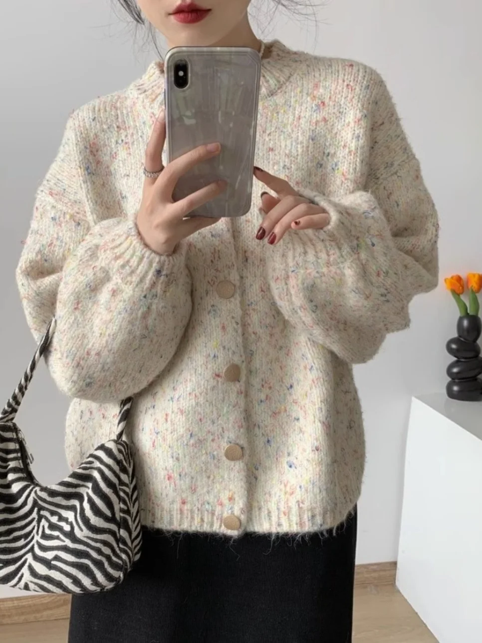 

Korean Gentle Style Colorful Dotted Round Neck Knitted Cardigan Simplicity Women's New Autumn Loose Lazy Sweater Coat