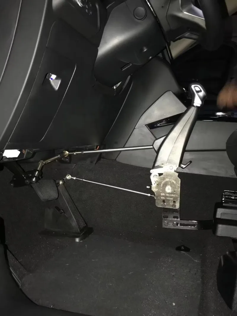 1-7 Class I Manual Driving Car Assistant Device
