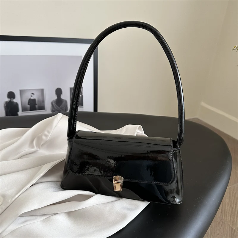 Retro French Bread Bag Women's Fashionable Shoulder Bag Handbag Underarm Bag Versatile Popular Korean Style 2024 New Arrival