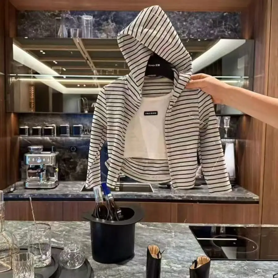 Korean 2026 Children's Autumn Striped Hooded False Two-piece Hoodie Curved Knife Pants Two-piece Set