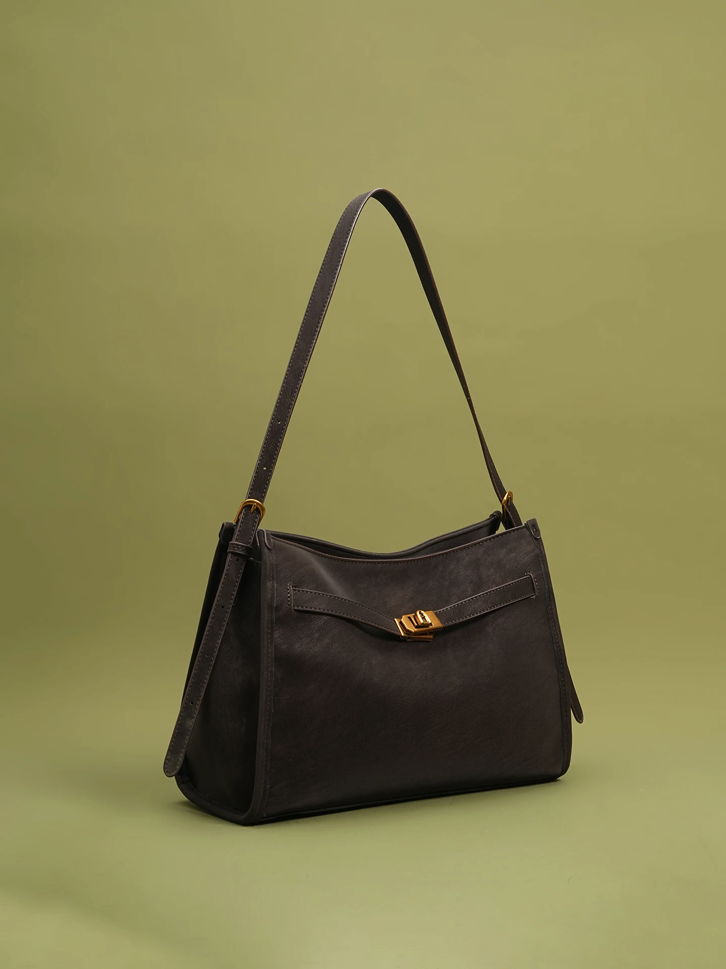 

Women's Suede Shoulder Bag New Retro Style Handbag Large Capacity Tote Bag Handbag Versatile Single Shoulder Bag for Commuting