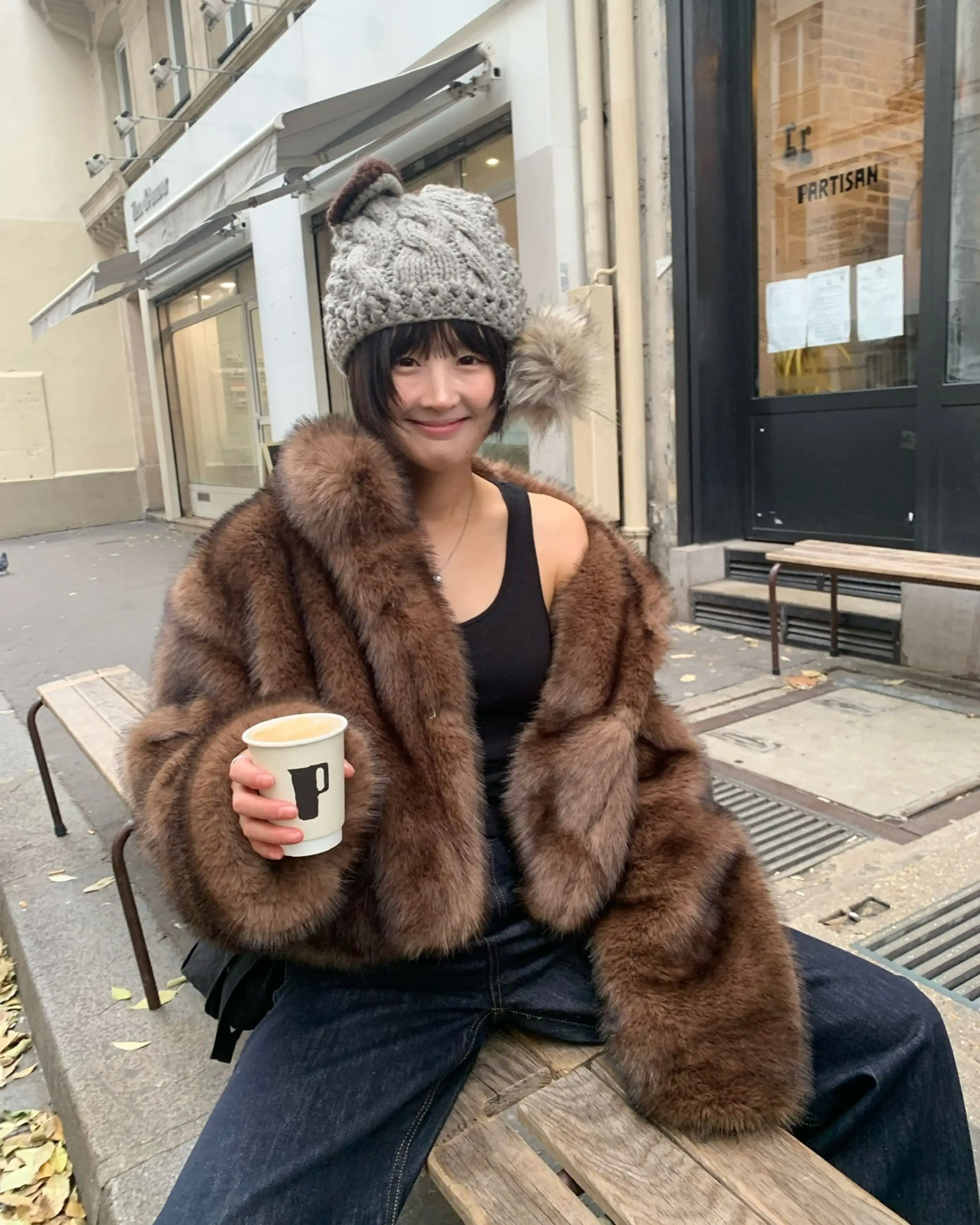 Automne hiver nouvelle mode coréenne court manteau de fourrure de renard femmes épaissi fourrure en peluche veste de luxe marque fausse fourrure pardessus femmes