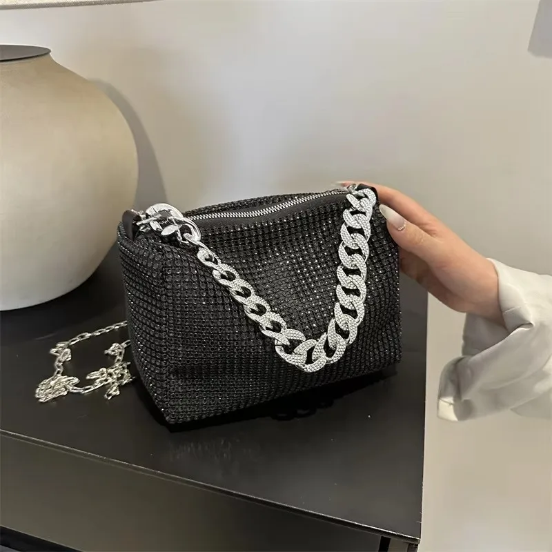 2025 early spring new popular fashion bright diamond niche diagonal shoulder bag handbag women's banquet bag