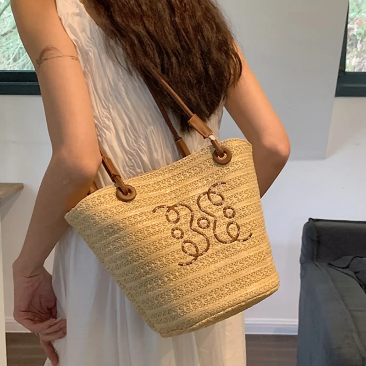 New Woven Straw Bag  Women\'s 2024 Summer Rattan Vacation Shoulder Bag Summer Seaside Beach French Straw Shoulder Bag