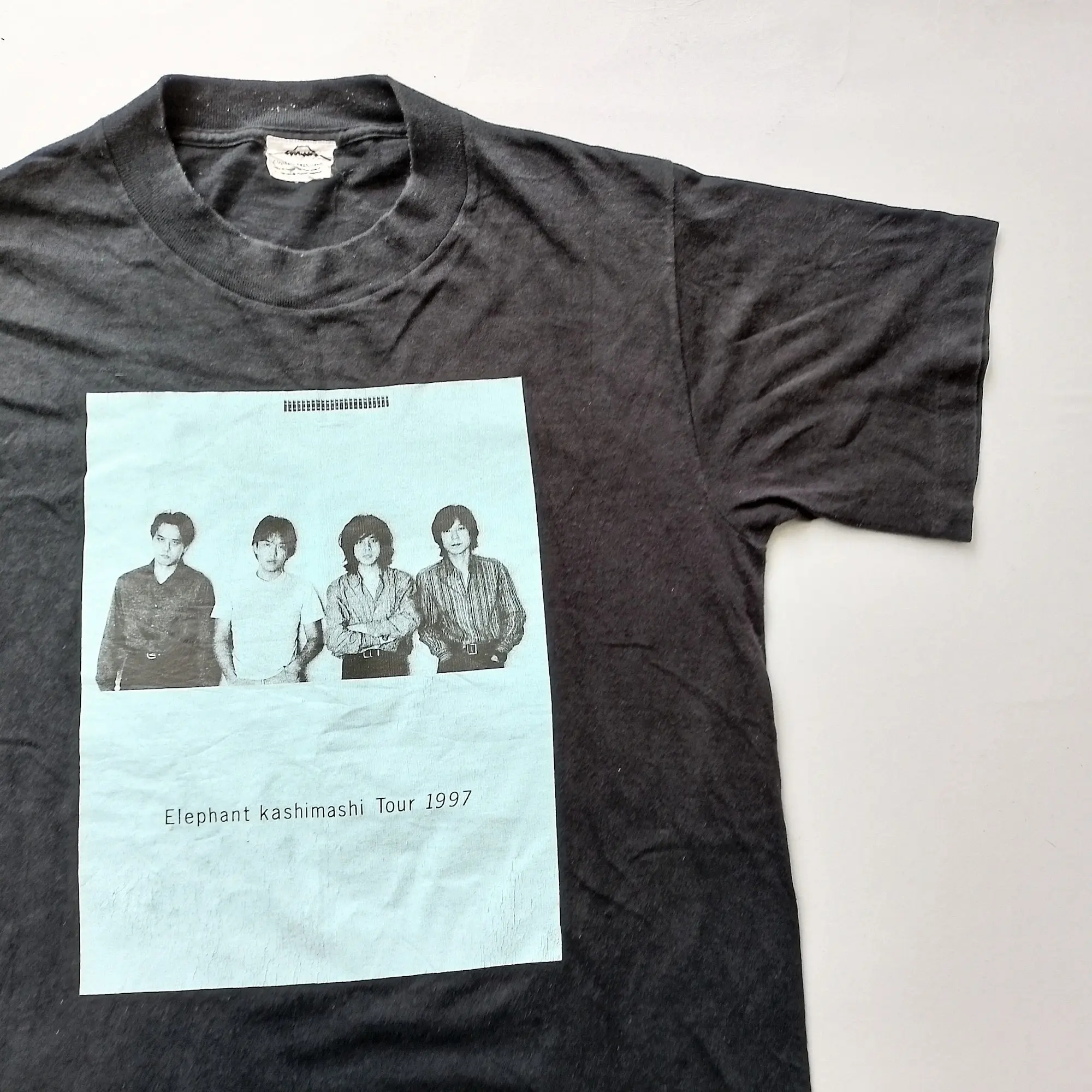 Vintage 1997 Elephant Kashimashi Tour T Shirt (W 20 x L 28)