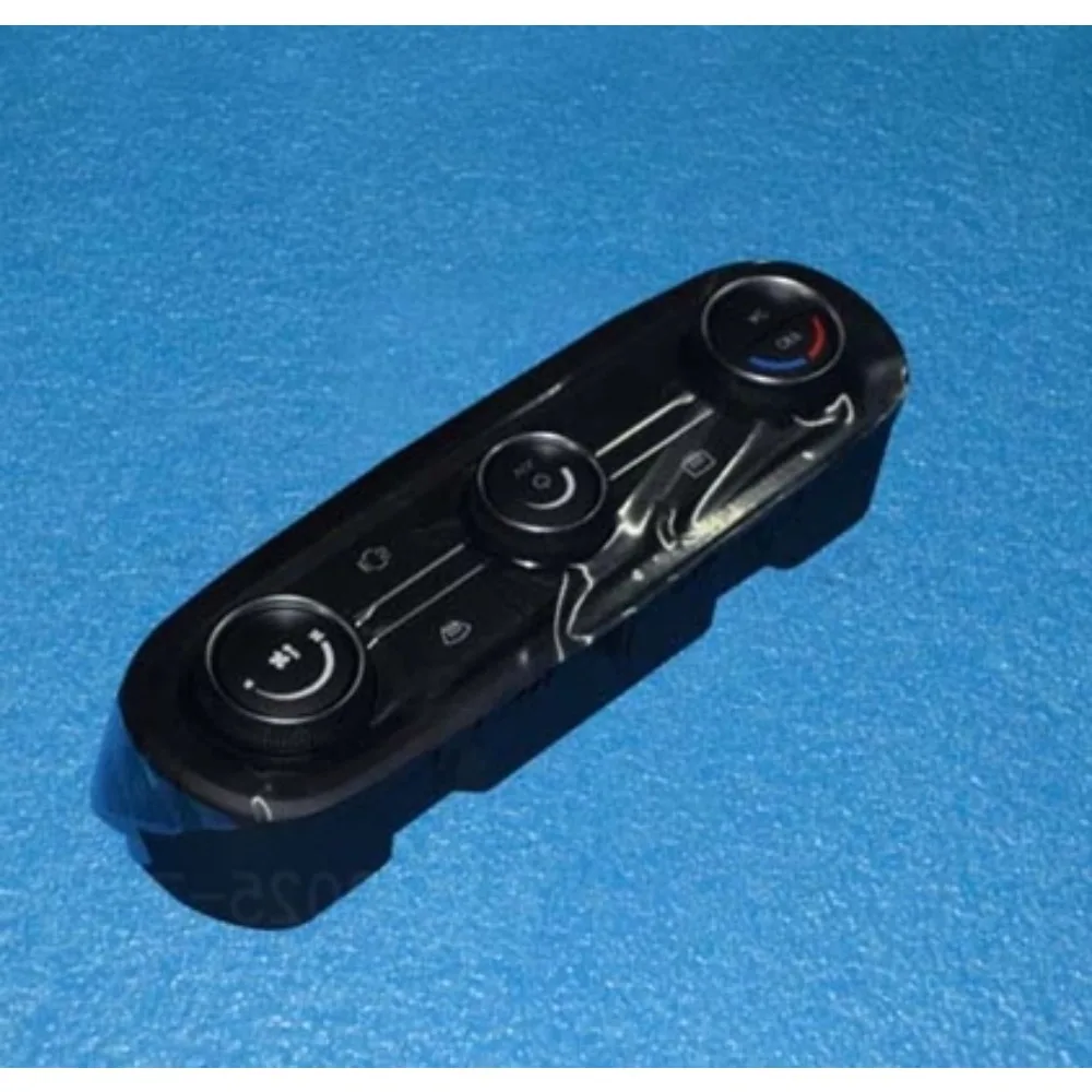 Air Conditioning Control Panel Defrosting Heating Buttons Volume Adjustment Knob for Chery Tiggo 7