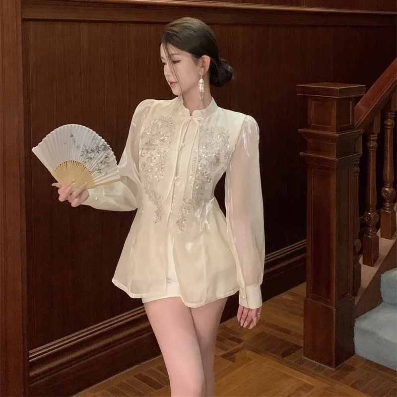 

Элегантная блузка в китайском стиле с вышивкой и блестящими пайетками, с длинными рукавами, уникальным дизайном пуговиц, модный топ для женщин, весенний сезон