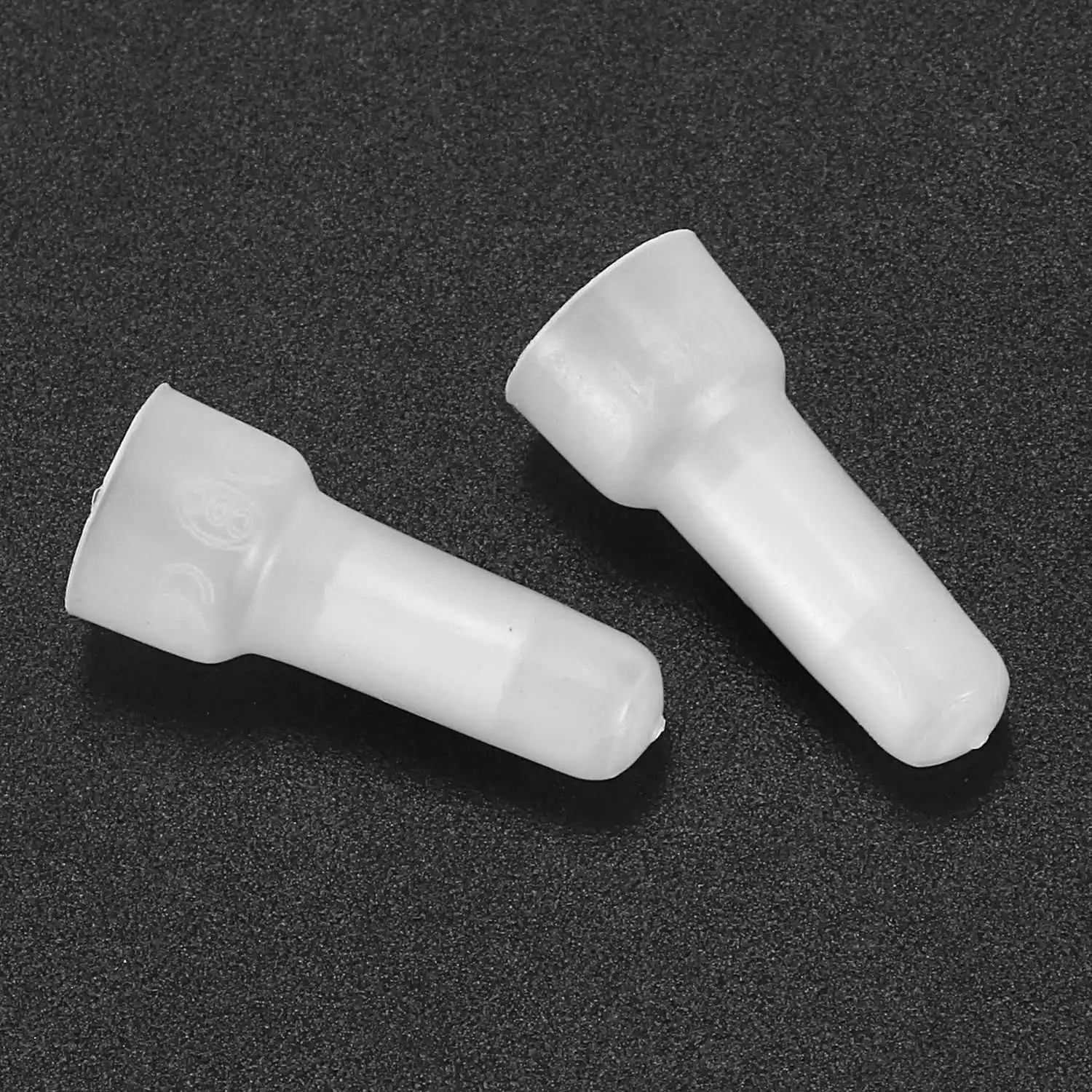 A62X 100pcs 22-16 GA AWG Tampas de crimpagem de extremidade fechada Terminais de conectores de fio de medidor de emenda (branco)