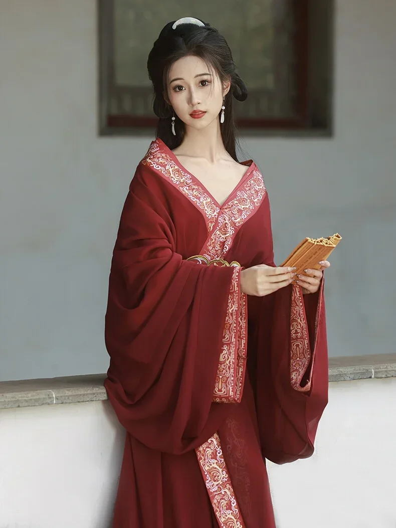 Hanfu female red, pink, black cross collar trailing Warring States robe embroidered dress Chinese traditional dress