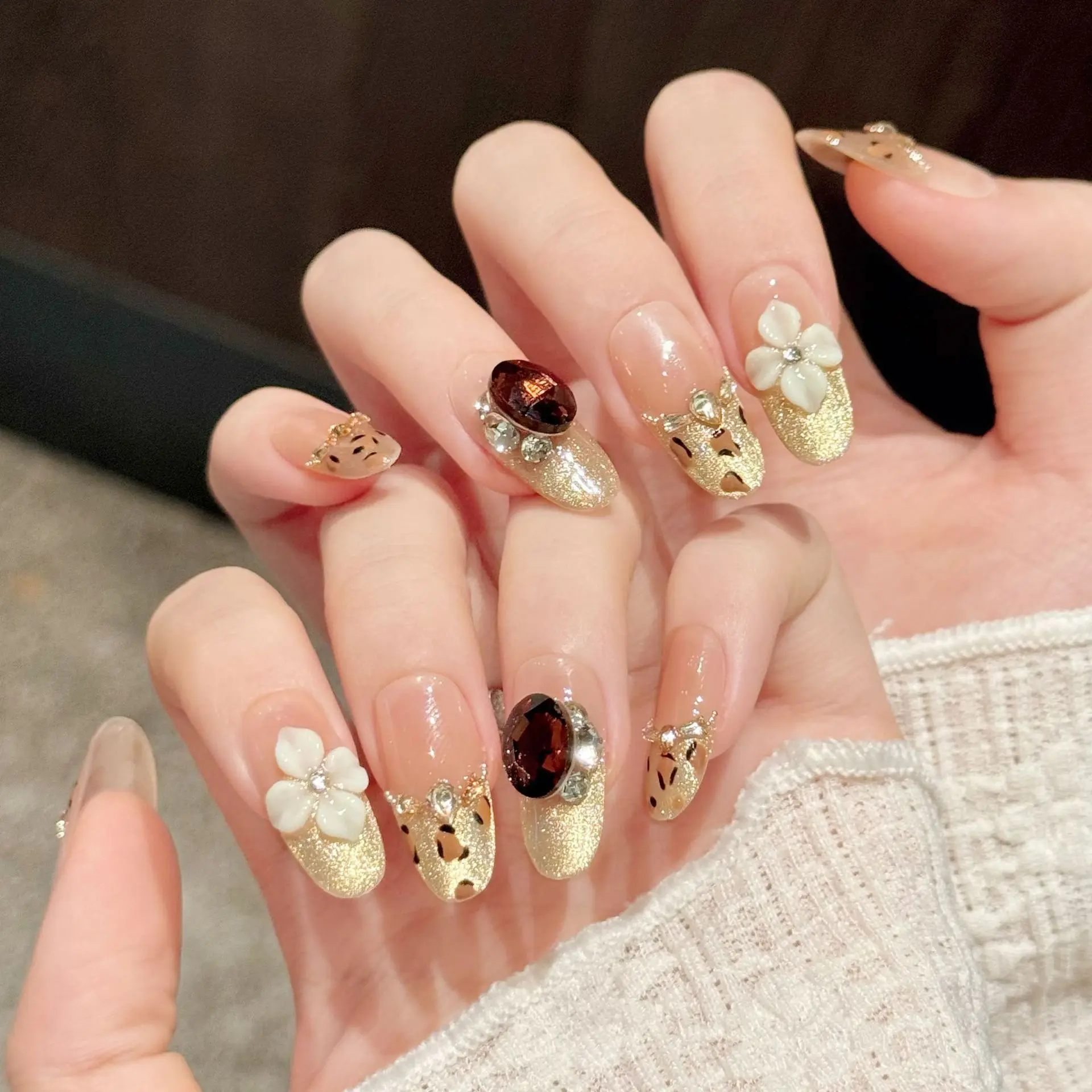 

10Pcs Handmade Press on Nails Carved Amber French Leopard Cat's Eye Manicure False Nail for Women&Girls Removable Wearable Nail