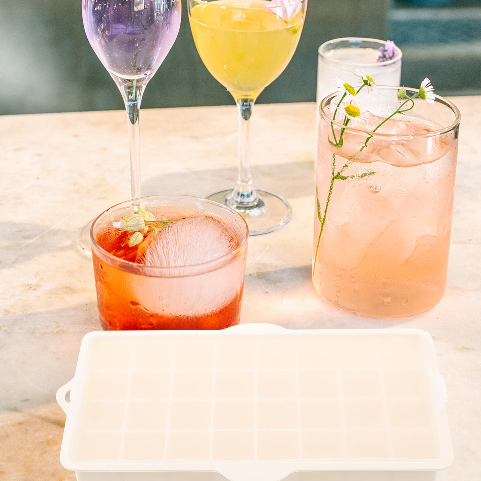 

Multi-Grid Rectangular Ice Cube Tray Made of Food Grade Silicone for Fast Freezing Ice Making Mold Kitchen Beverage Chiller