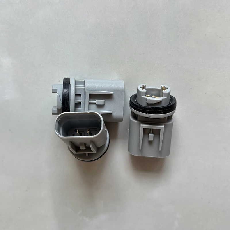 Socket for Hyundai Accent Solaris Reina Soluto K2 Rio HB20 High Mount Stop Lamp 3rd Brake Light Socket 92730-H5000 92730-H6000