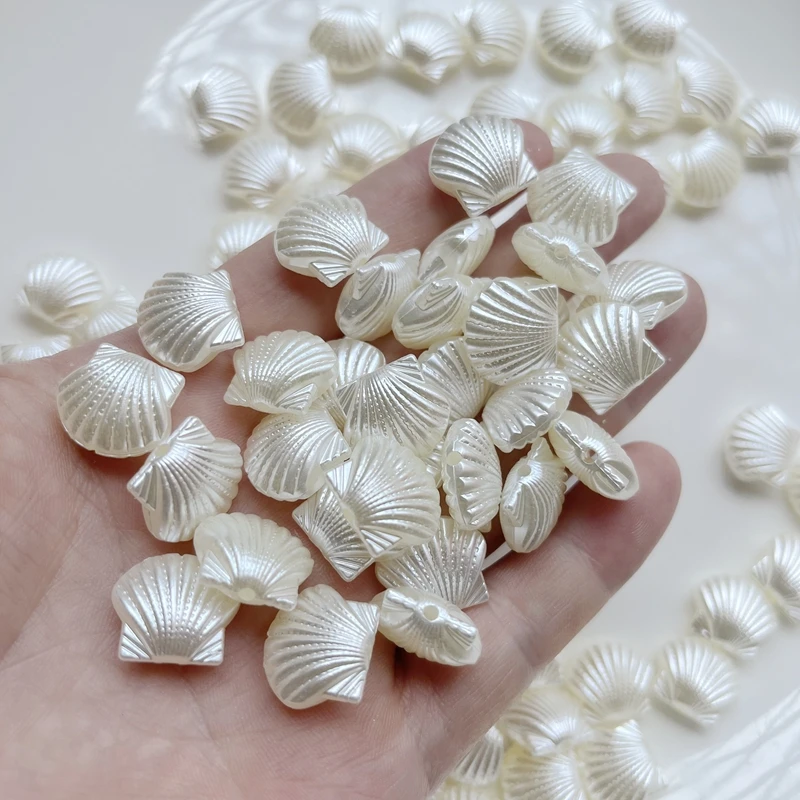 White large and small shell shaped acrylic beads DIY imitating pearl style to make necklaces, bracelets, jewelry accessories