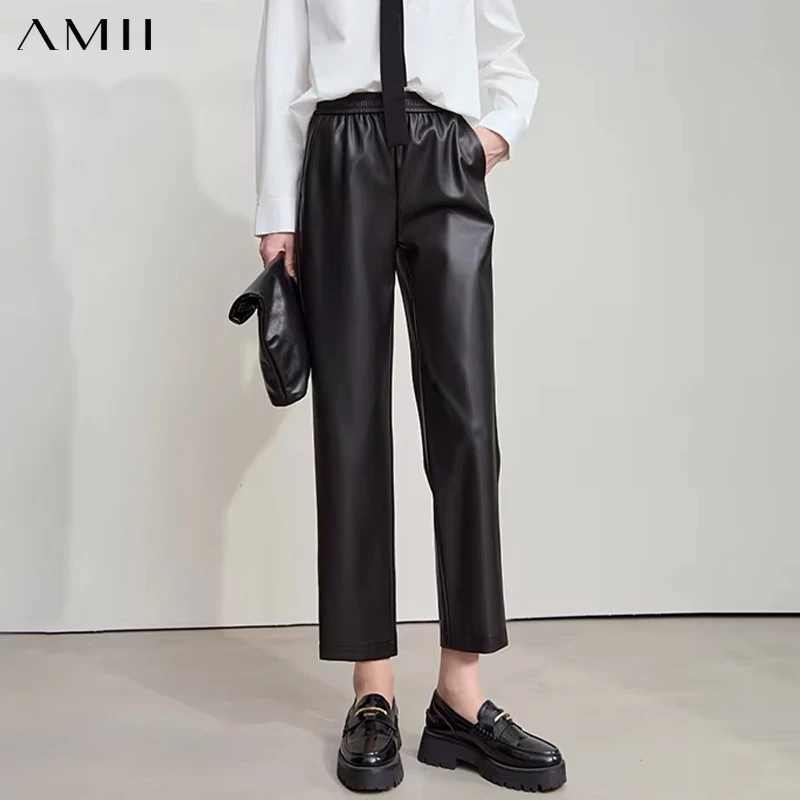 

AMII Minimalist Women's Casual Pants 2025 Autumn Streetwear Loose Fit Black Pants Ankle-Length PU Leather Lady Trousers 12523102