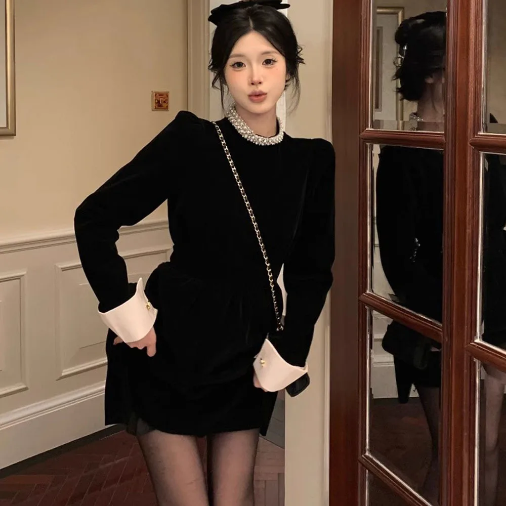 Spring New Korean Mini Princess Dress Ladies Temperament Pearl O Neck Black Velvet Dress Mujer Elegant Pretty Women\'s Dresses
