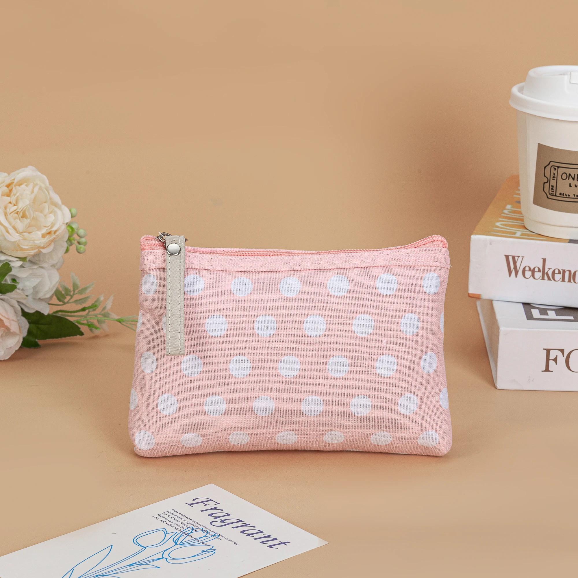 Classic Hot Selling Polka Dot Fabric Makeup Bags Waterproof Portable Zipper Wash Cosmetic Pouch Girl Phone Key Bag