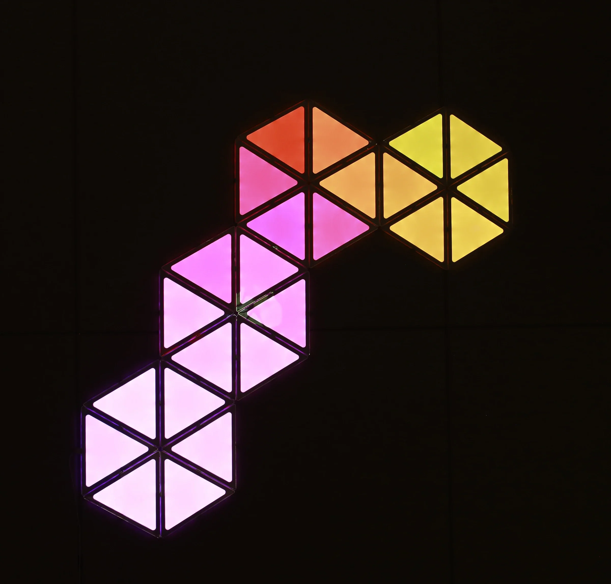 BT APP/Control de música Forma Triangular Diseño DIY Color Mágico Inteligente Triángulo Inteligente Panel LED RGB Luz