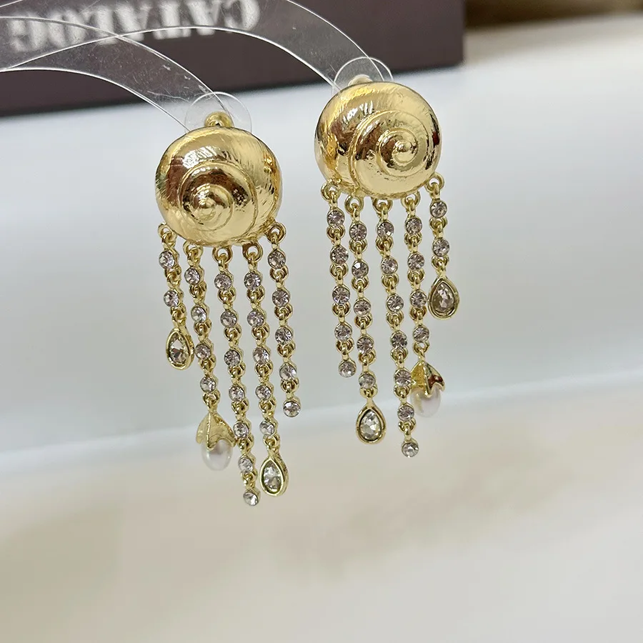 Niche design metal conch rhinestones pearl tassel earrings delicate light luxury women\'s banquet jewelry