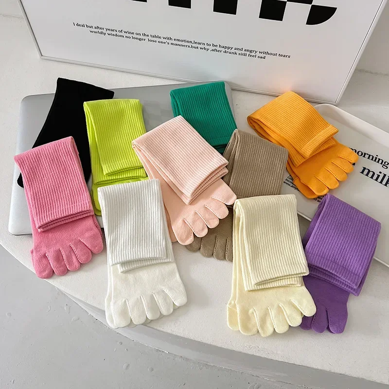 Color five-finger cotton sweat-absorbing breathable sports socks Japanese candy color split-toe women\'s socks