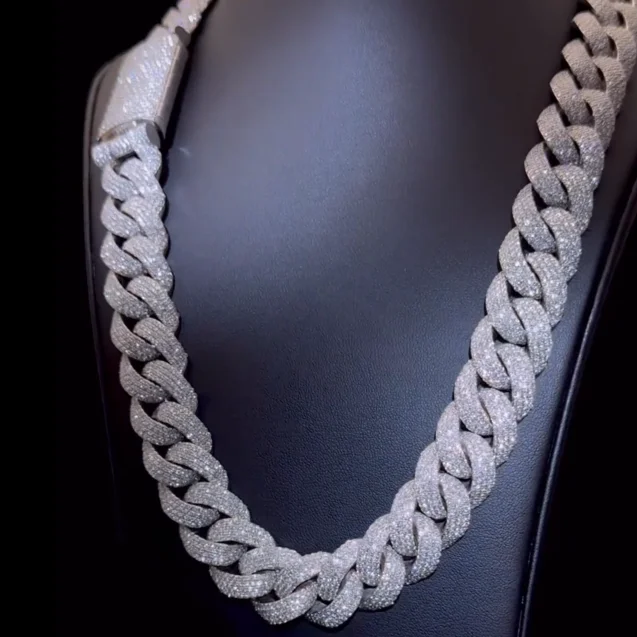 Hiphop 20MM Cuban Link Chain Moissanite 4 Rows 925 Silver VVS Iced Out Moissanite Cuban Chain.