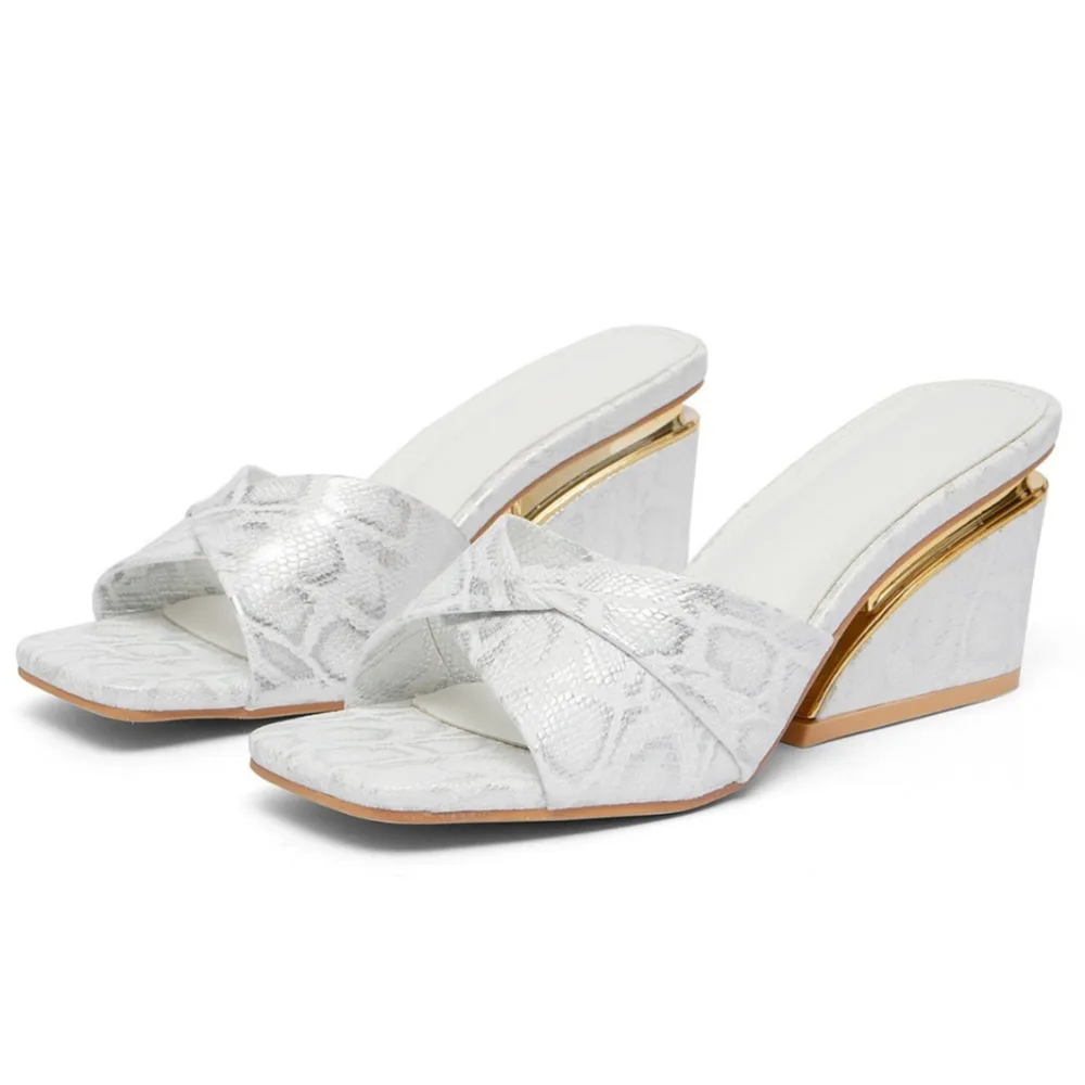 

Женские летние уличные сандалии на высоком каблуке, новые модные женские туфли на танкетке с квадратным носком, универсальная модная женская обувь