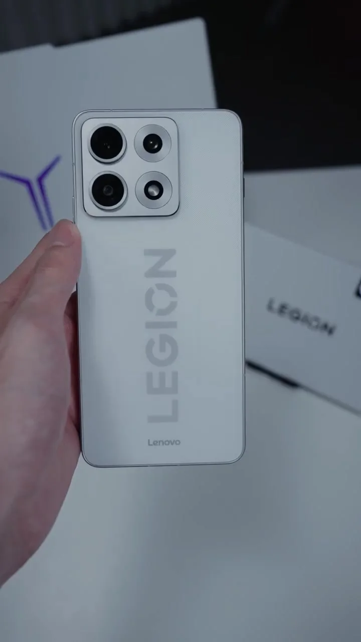 中国版新型Lenovo Legion Y70 2026 5G Snapdragon8 Gen5 6.82インチ