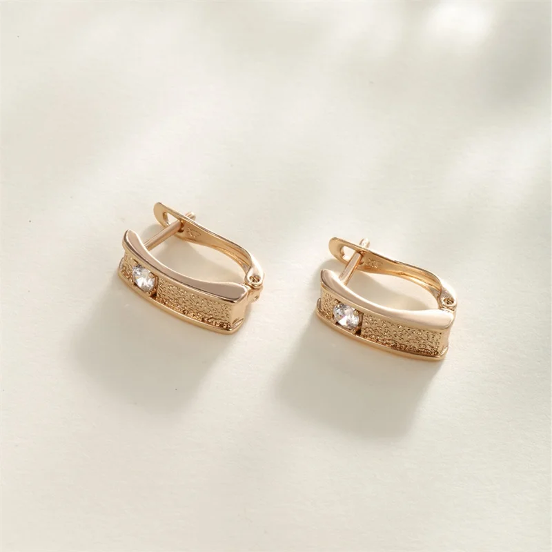 Gold-Plated Alloy T-Bar Clasp ต่างหูสไตล์ Minimalist ผู้หญิงอุปกรณ์เสริมหู