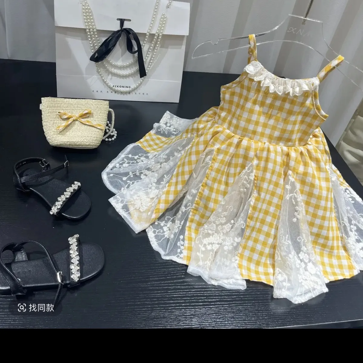 Girls' Summer Dress 2026 New Children's Baby Checkered Sleeveless Western Princess Dress