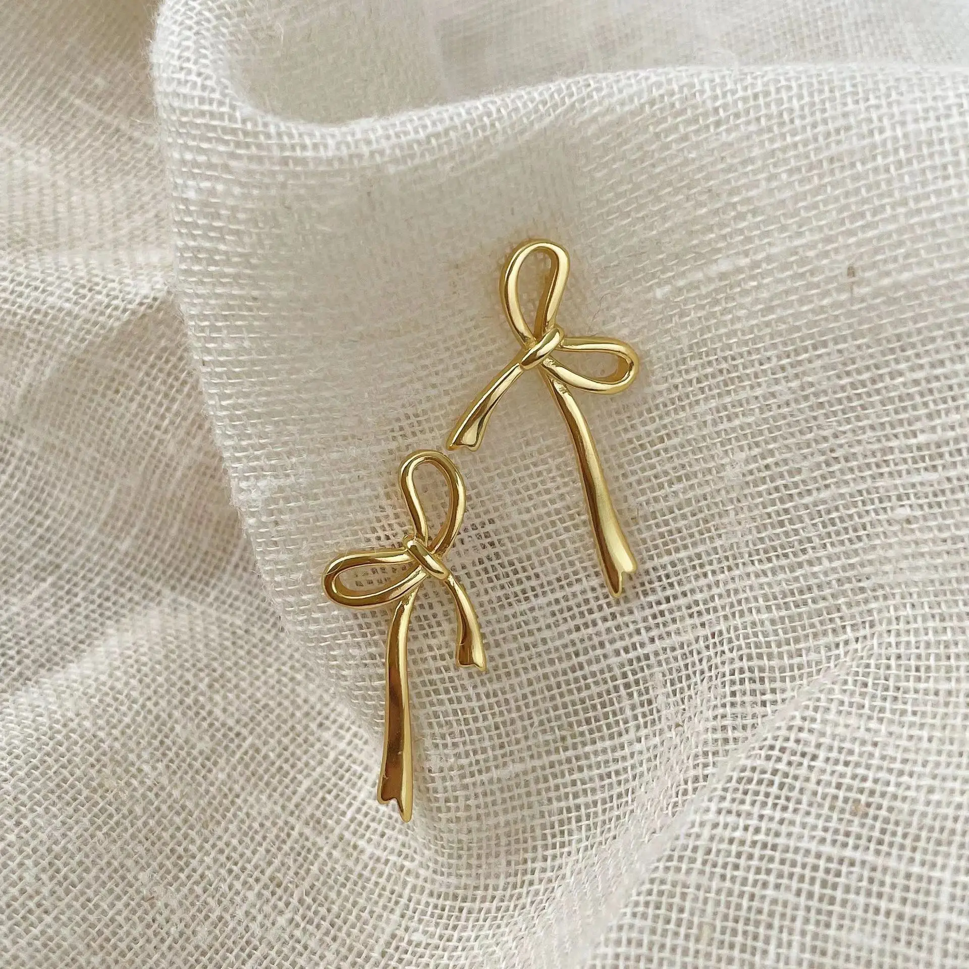 Fashion Gold Color Earrings for Women Bow Stud Nail Earring New 2024 Trendy Cute Jewelry Piercing Ear Accessories Christmas Gift